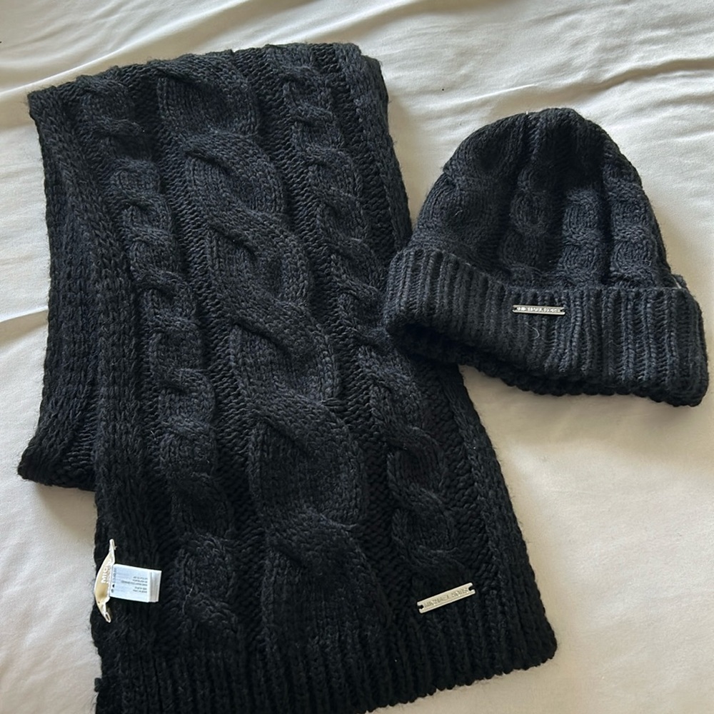 Michael Kors knitted scarf and hat.